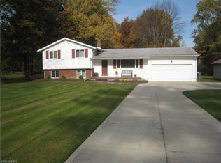 1627 Arndale Rd, Stow, OH 44224