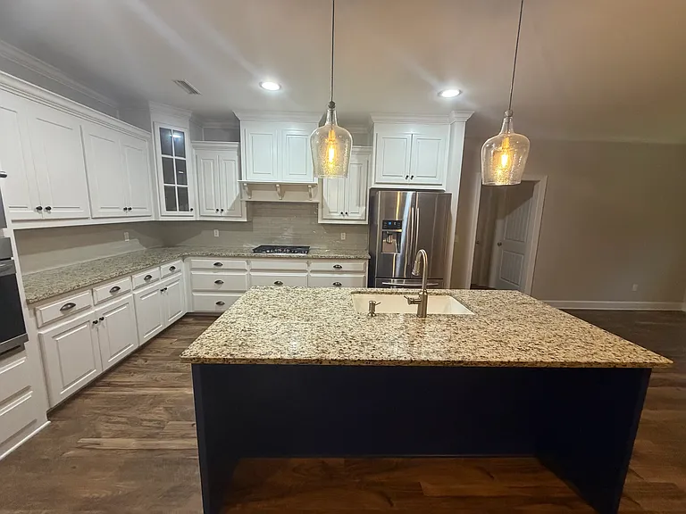 103 Litchfield Dr — Photo 2