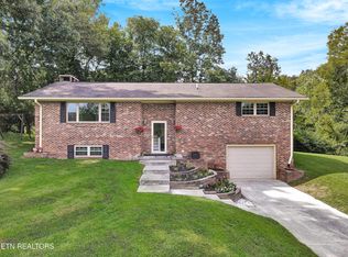 110 Whitetail Ln, Clinton, TN 37716