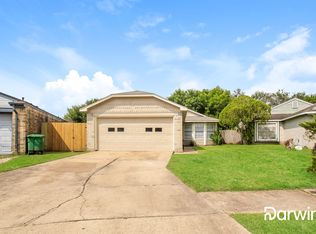 5755 Lycomb Dr, Houston, TX 77053
