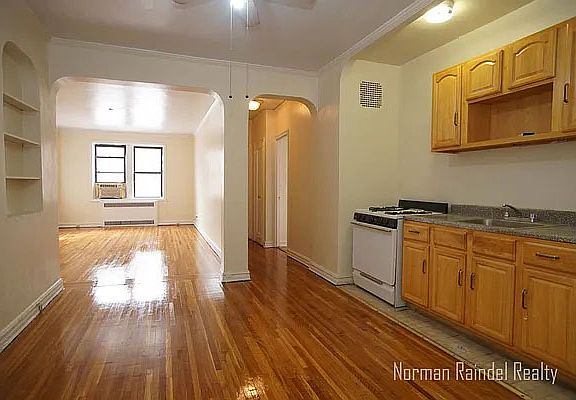 2nd image of 1900 Avenue W APT 5F