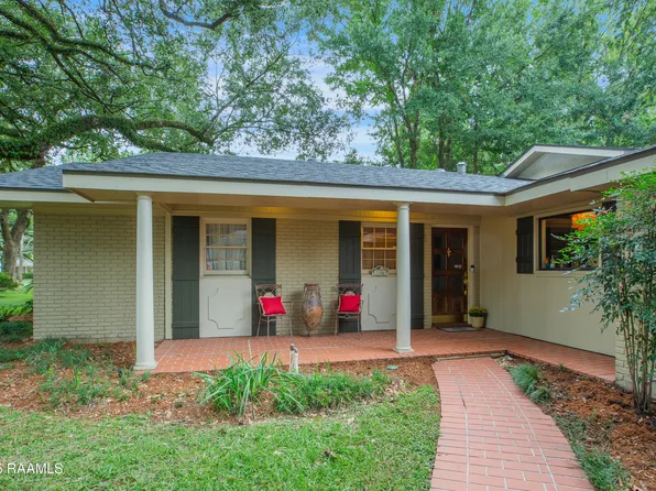 106 Teche Dr, Lafayette, LA 70503