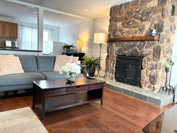 2958 King St, Caledon, ON L7C 3M1