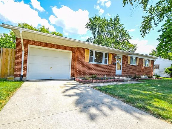 4th image of 1063 Meadow Ln