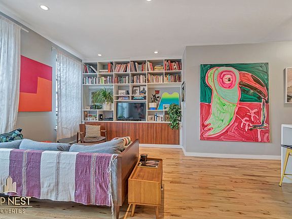 4th image of 303 Saratoga Ave