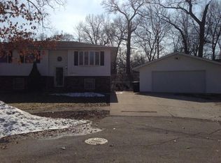 2766 Dombey Rd, Portage, IN 46368