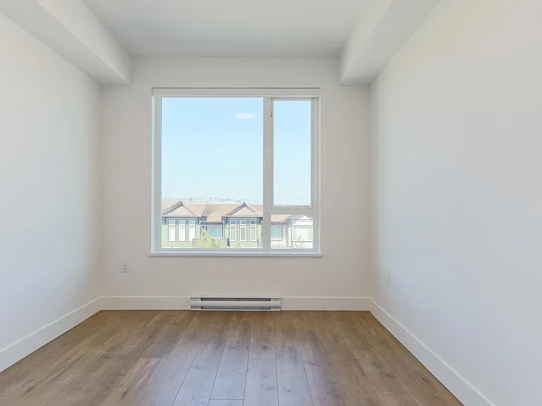 17783 56a Ave #411 — Photo 7