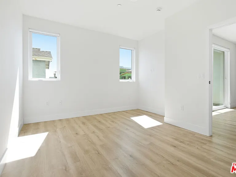 5657 Virginia Ave #302 — Photo 13
