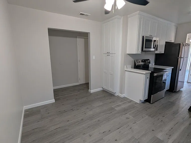 1110 White Dr — Photo 5