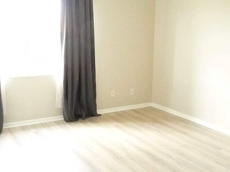 1860 Robalo Dr #105A — Photo 26