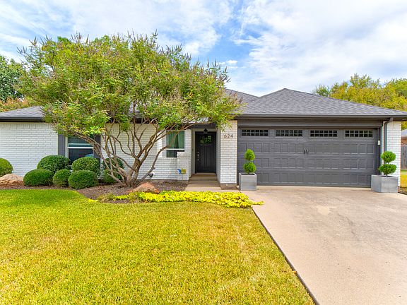 4th image of 624 Briar Ct