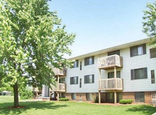 3610 Twana Dr, Des Moines, IA 50310