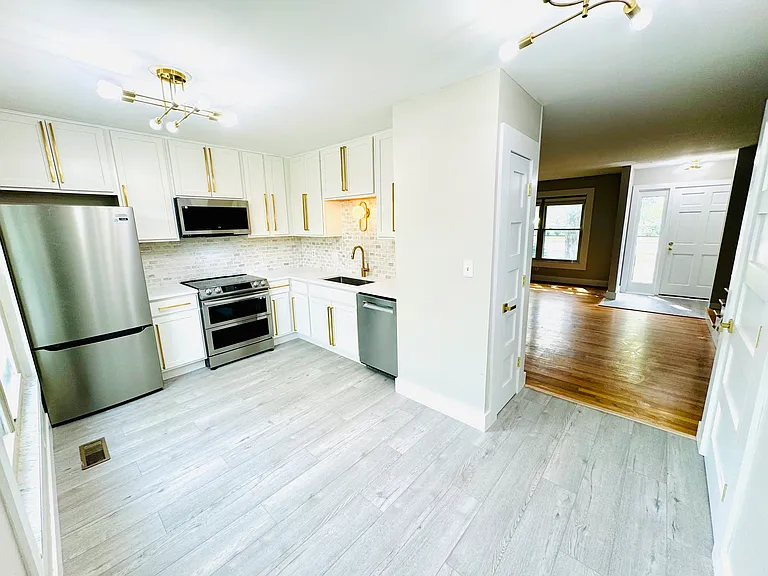 3116 Northwest Blvd — Photo 3