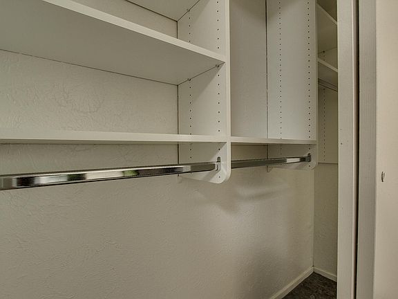5th image of 3412 Wellesley Dr NE #3