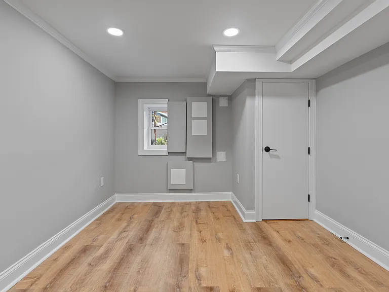 LL Bedroom Rear (2)