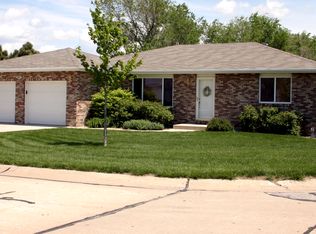 634 Heather Cir, Crete, NE 68333