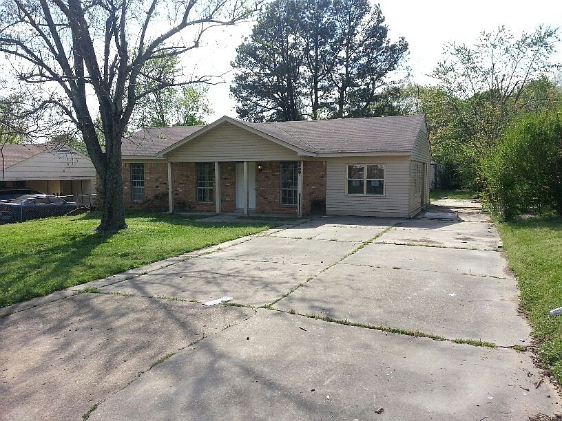2nd image of 8217 Jamesbrook Dr