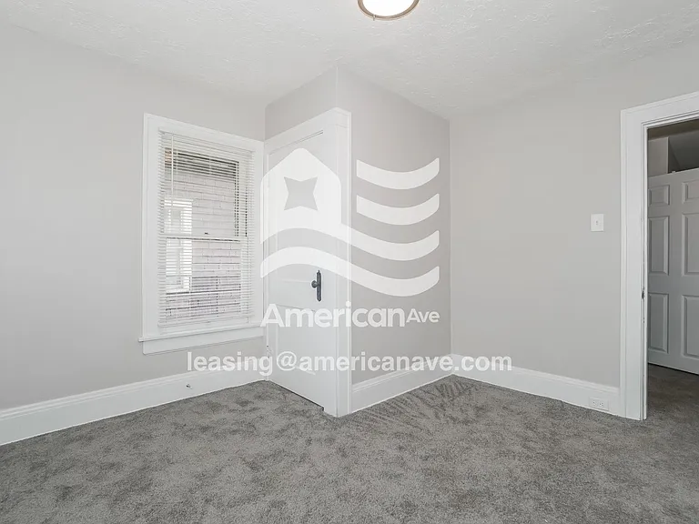1846415_013_bedroom_12845514.jpg