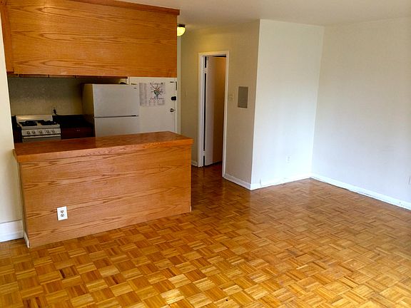 LR view into Kitchen