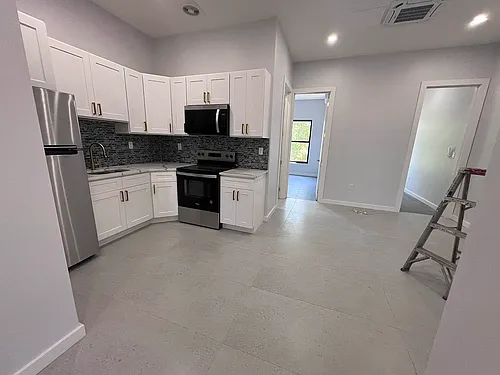 3052 Fulton St #2 Photo 1 3052 Fulton St #2 Photo 1