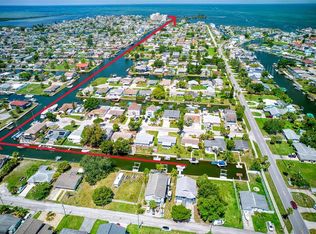 13927 Duley Ave, Hudson, FL 34667