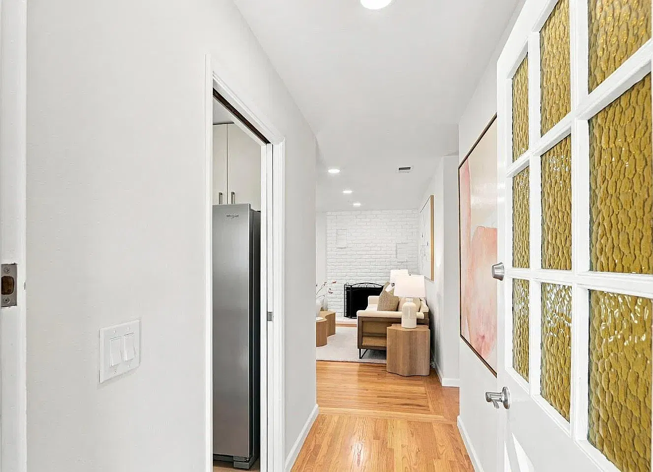 3 bed, 1350 sqft, $6,500 — Photo 4