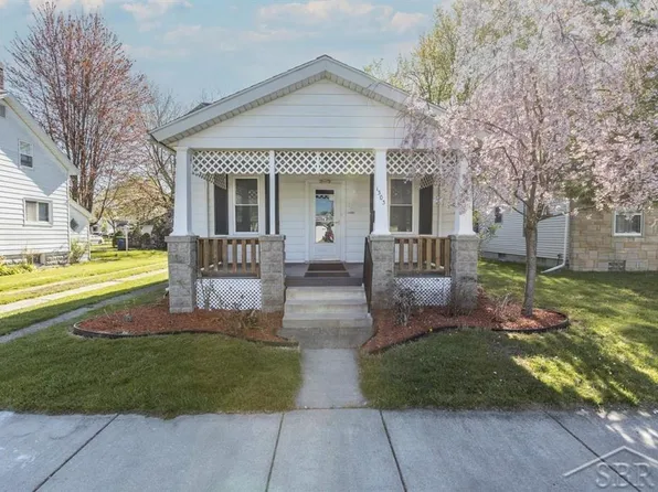 1303 S Warner St, Bay City, MI 48706