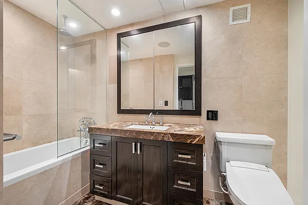 Rented by SERHANT. | media 7