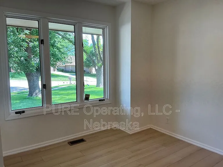 15527 Mason Cir — Photo 8