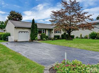 26 Dogwood Dr, Middlesex, NJ 08846