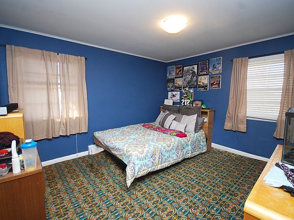 3rd image of 12 Beatrice Ct