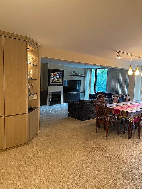 1st image of 1633 2nd St APT 404