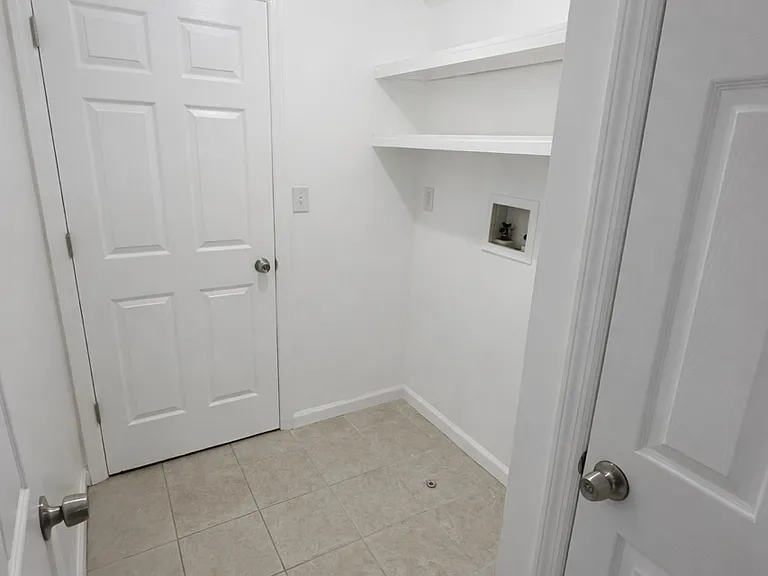 28 Branford St — Photo 10