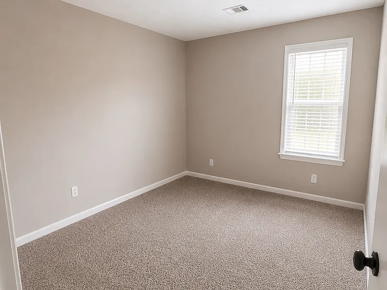 2915 Eagle Pointe Dr — Photo 14