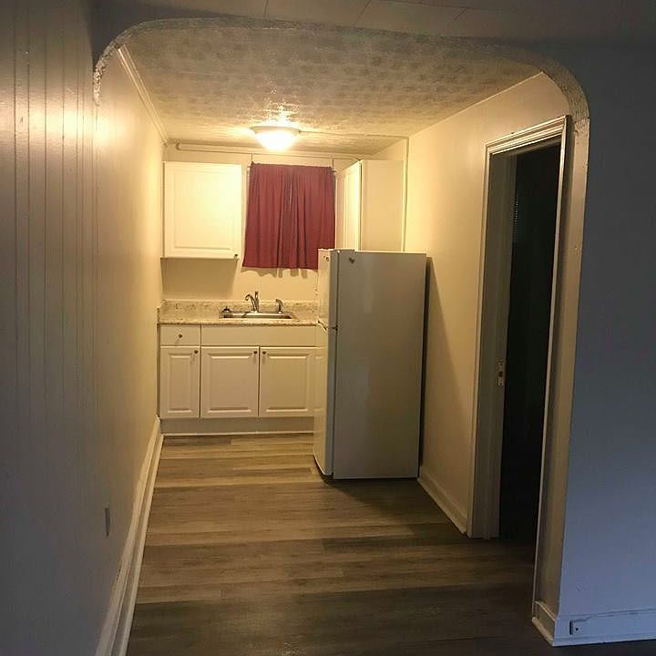1st image of 1029 W Washington St APT 22