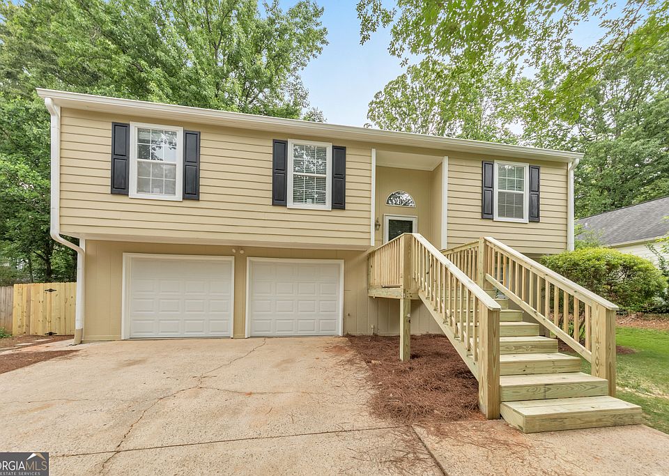 1st image of 1818 Crescent Hill Dr NW