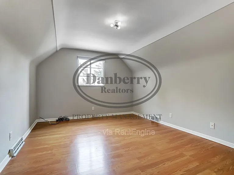 1115 Secor Rd — Photo 22