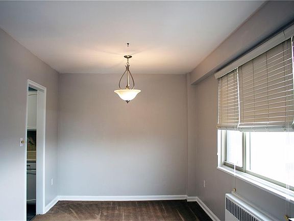4th image of 11820 Edgewater Dr APT 520
