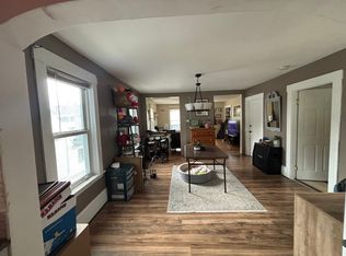 139 High St FLOOR 2, Fitchburg, MA 01420