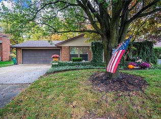 310 Spruceway Dr, Springboro, OH 45066