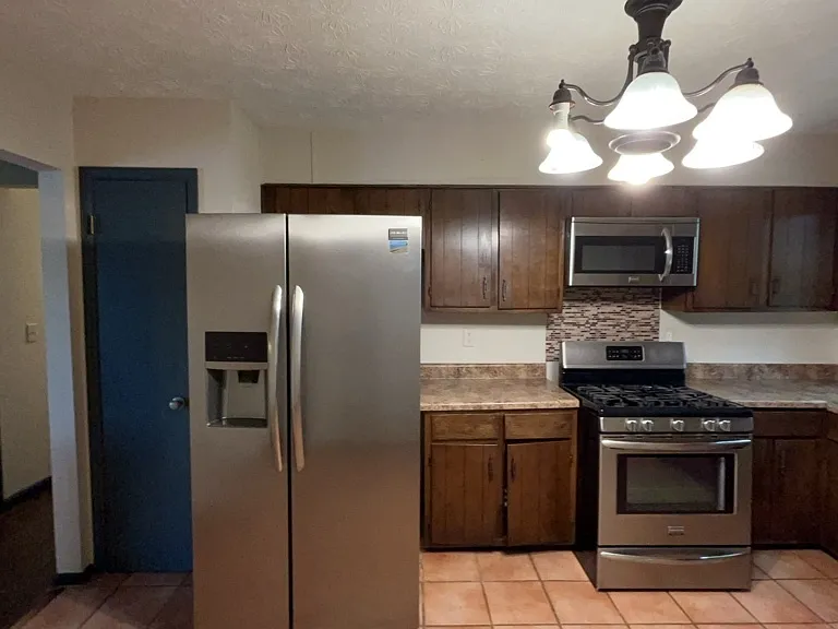 1265 Herrington Rd — Photo 13