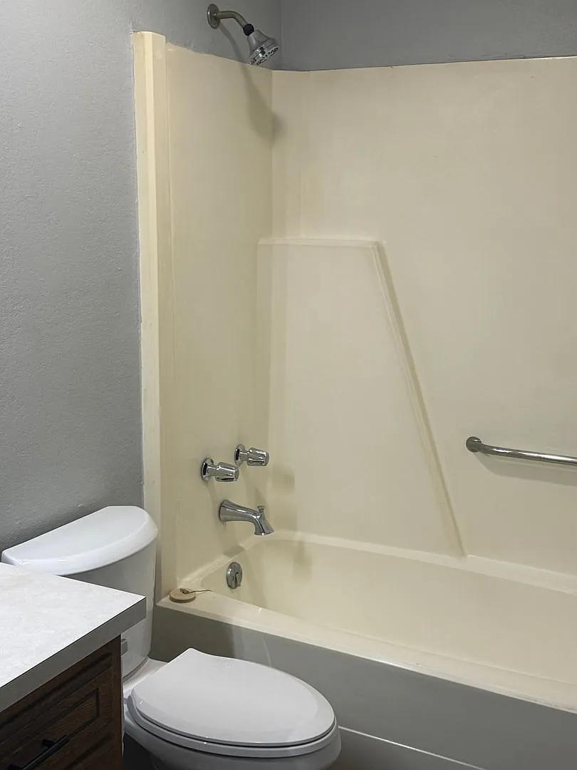 2 bedroom 1 bath apartment — Photo 3