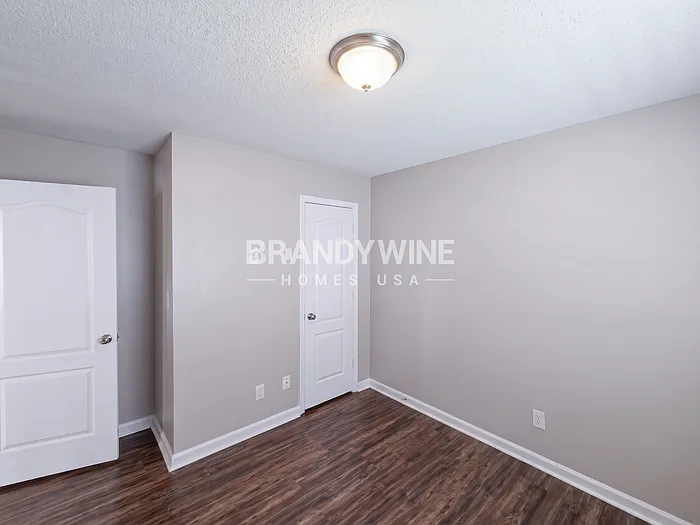 406 Sunny Field Ct — Photo 15