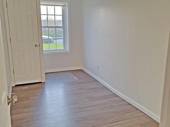 4th image of 282 8th St #1