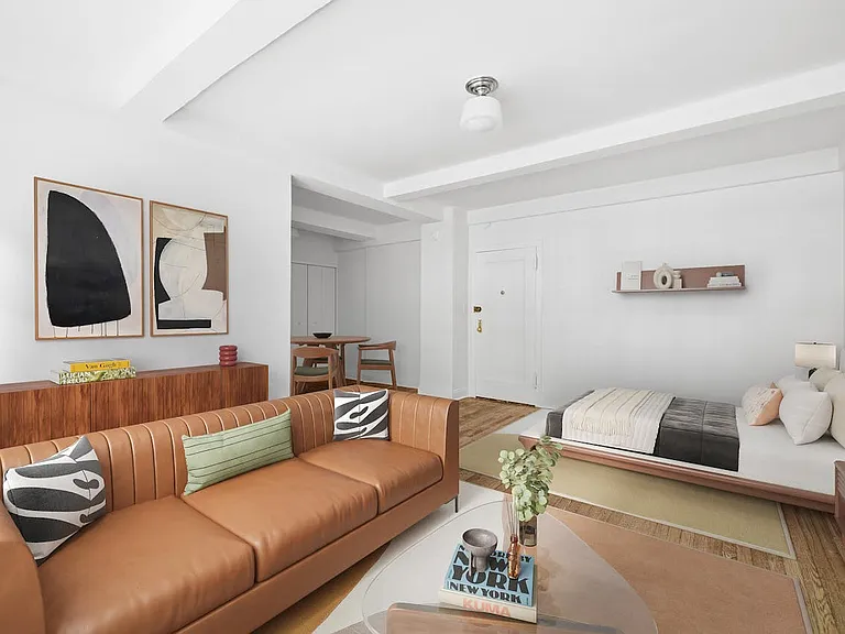 433 W 21st St #2B — Photo 6