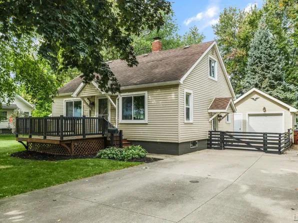 414 Jipson St, Blissfield, MI 49228