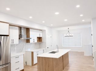 10445 157th St NW, Edmonton, AB