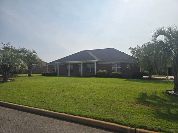 198 Hannah Rd, Level Plains, AL 36322