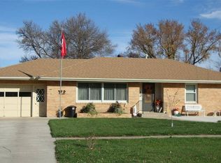 102 W 5th St, Laurel, NE 68745