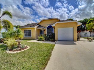 1140 Grandview Cir, Royal Palm Beach, FL 33411